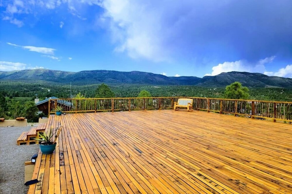 Timberon Condo 1 BR, Rustic and Serene great golf course and mountain views