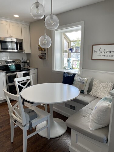 Beach area cape!  Walk to town & beach