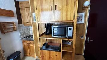 Fridge, microwave, coffee/tea maker