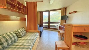 Uklassifisert bilde, 2 av 24, knapp