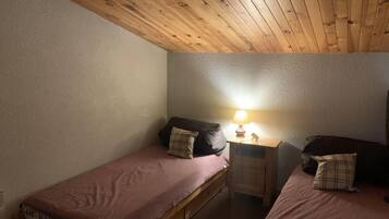 2 bedrooms