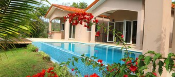 Eye of Water Private Home  with infinity pool and amazing views of Pacific Coast