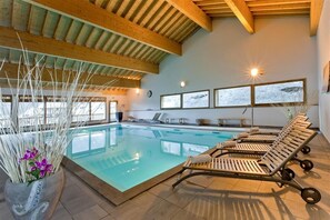 Inomhuspool och uppvÀrmd pool
