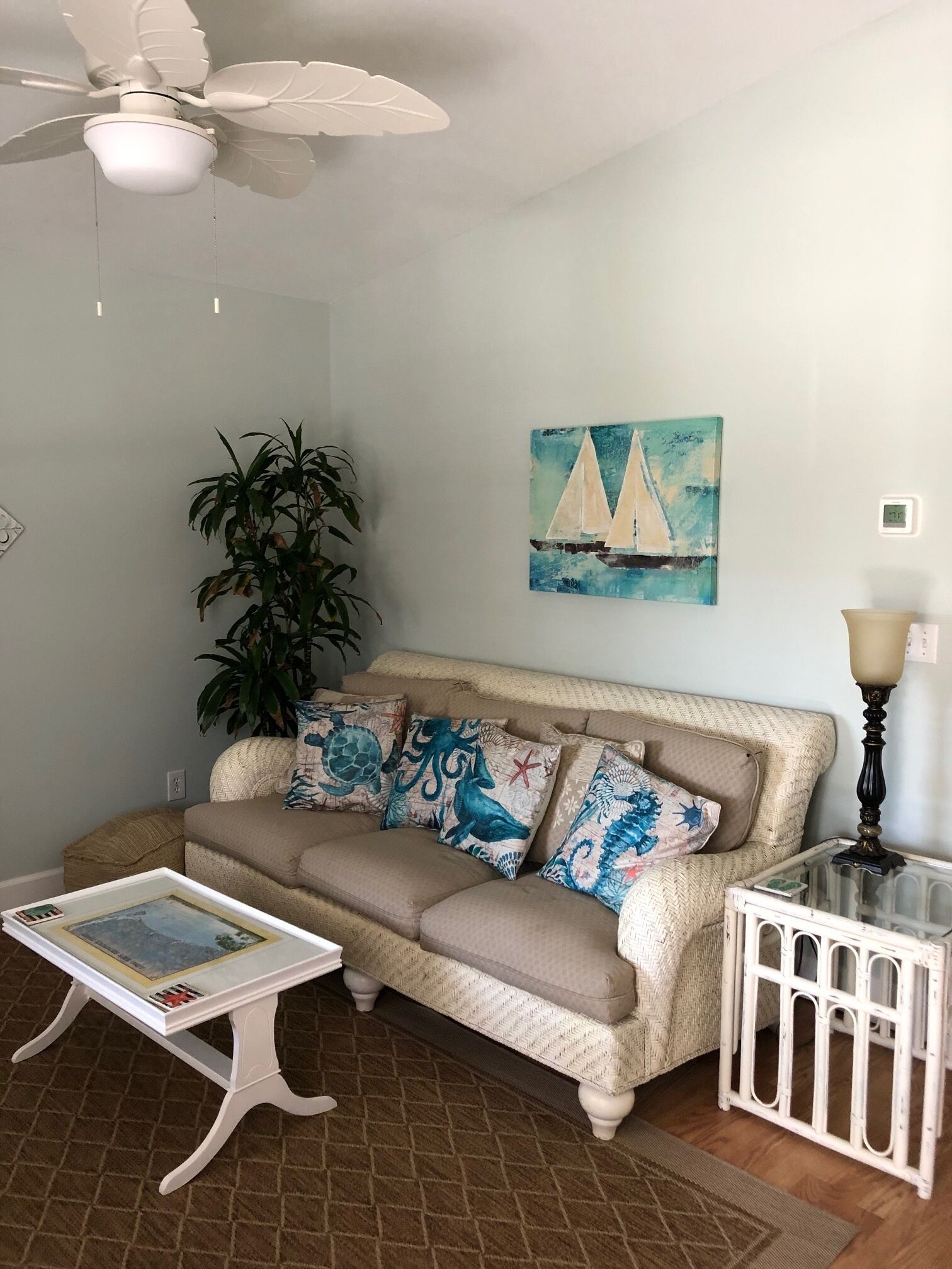 Cute cottage in downtown Southport, walk to town