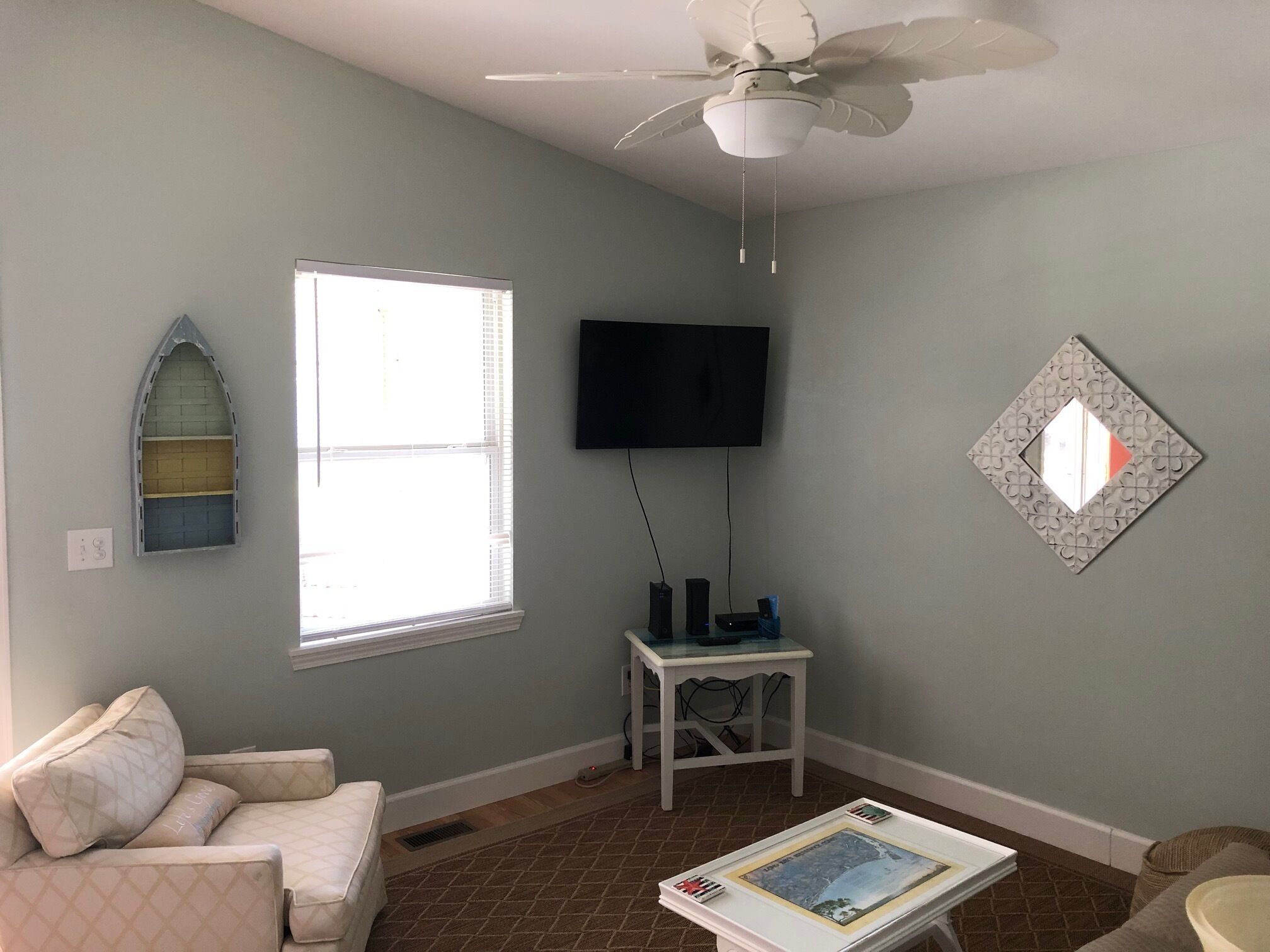 Cute cottage in downtown Southport, walk to town