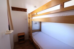 1 quarto, Wi-Fi (sobretaxa), roupa de cama