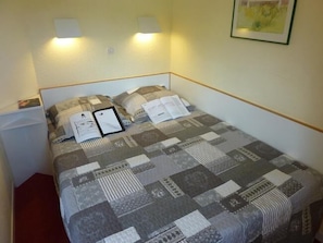1 bedroom