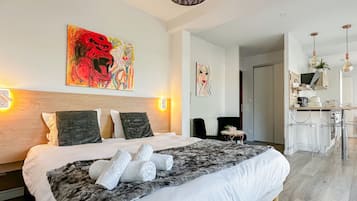 1 bedroom, iron/ironing board, free WiFi, bed sheets