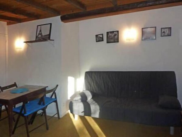 Interior - 50m from resort center, 5th floor, view resort, balcony, 30m², Les Orres (Les Orres)