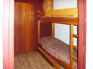 1 bedroom - 250m from shops, 7th floor, view resort, balcony, 45m², Les Orres (Les Orres)