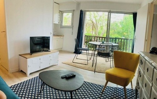 appartement au calme à 2 pas du grand hôtel et de la promenade Marcel Proust