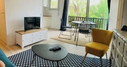 appartement au calme Ă 2 pas du grand hĂŽtel et de la promenade Marcel Proust