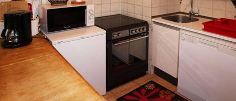 Réfrigérateur, lave-vaisselle