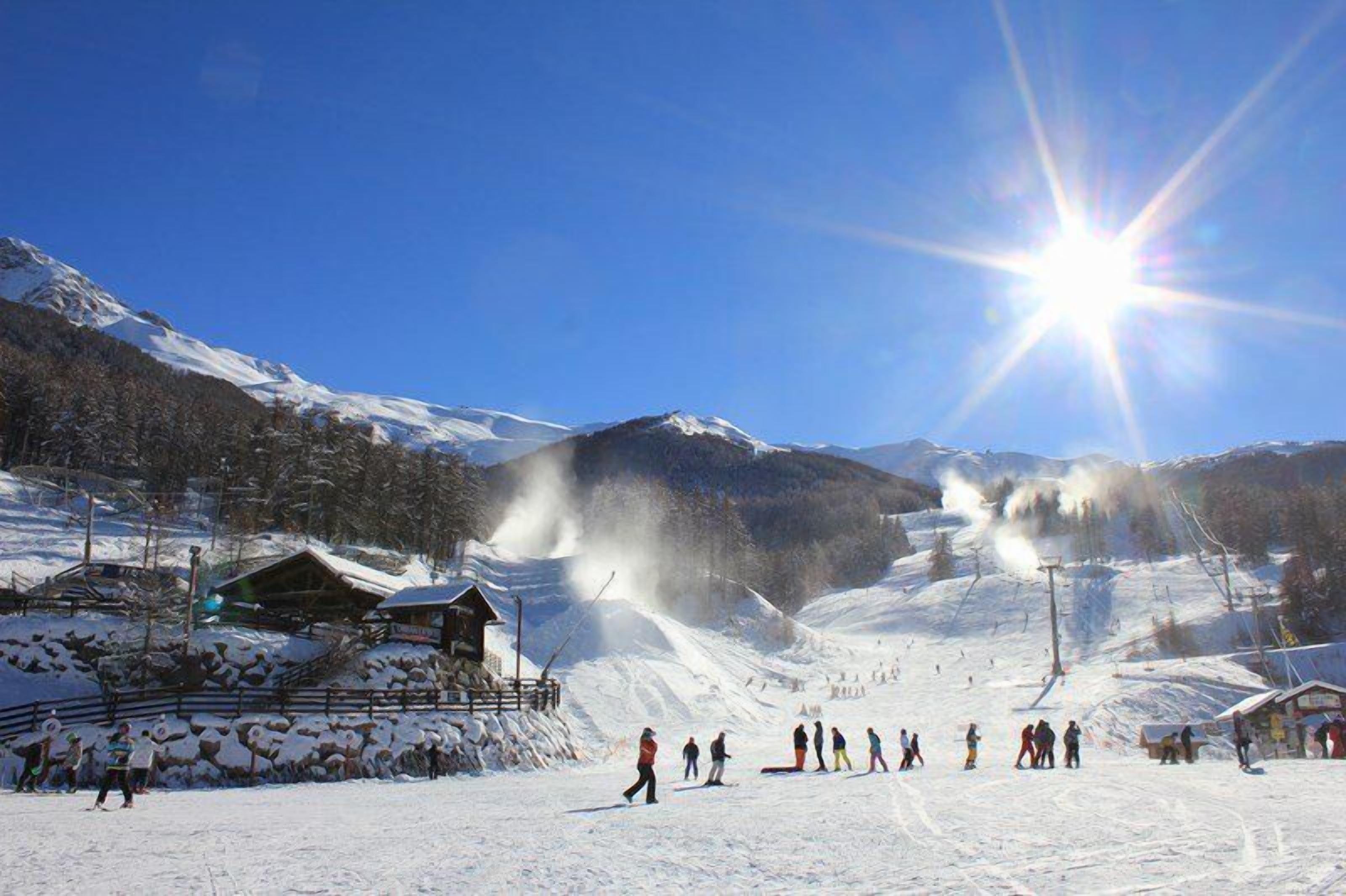 滑雪运动