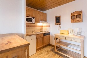 Microwave, oven, dishwasher