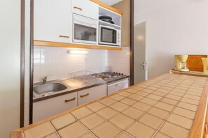 Fridge, microwave, toaster