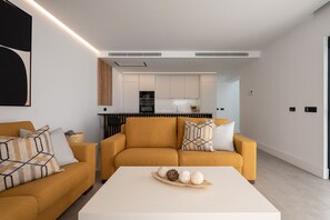 Smart TV - PRIVATE HEATED POOL - Fully refurbished in 2022 (San Bartolomé de Tirajana)