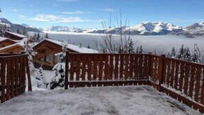 Property grounds - Chalet, 2nd floor, view valley, terrace, fireplace or stove, tv, 100m², Les Arcs (Les Arcs)