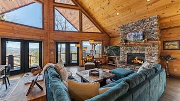 Smart TV, fireplace, video games, table tennis