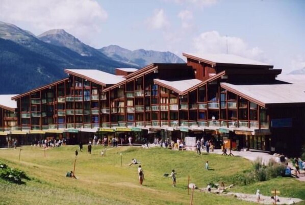 Esterni