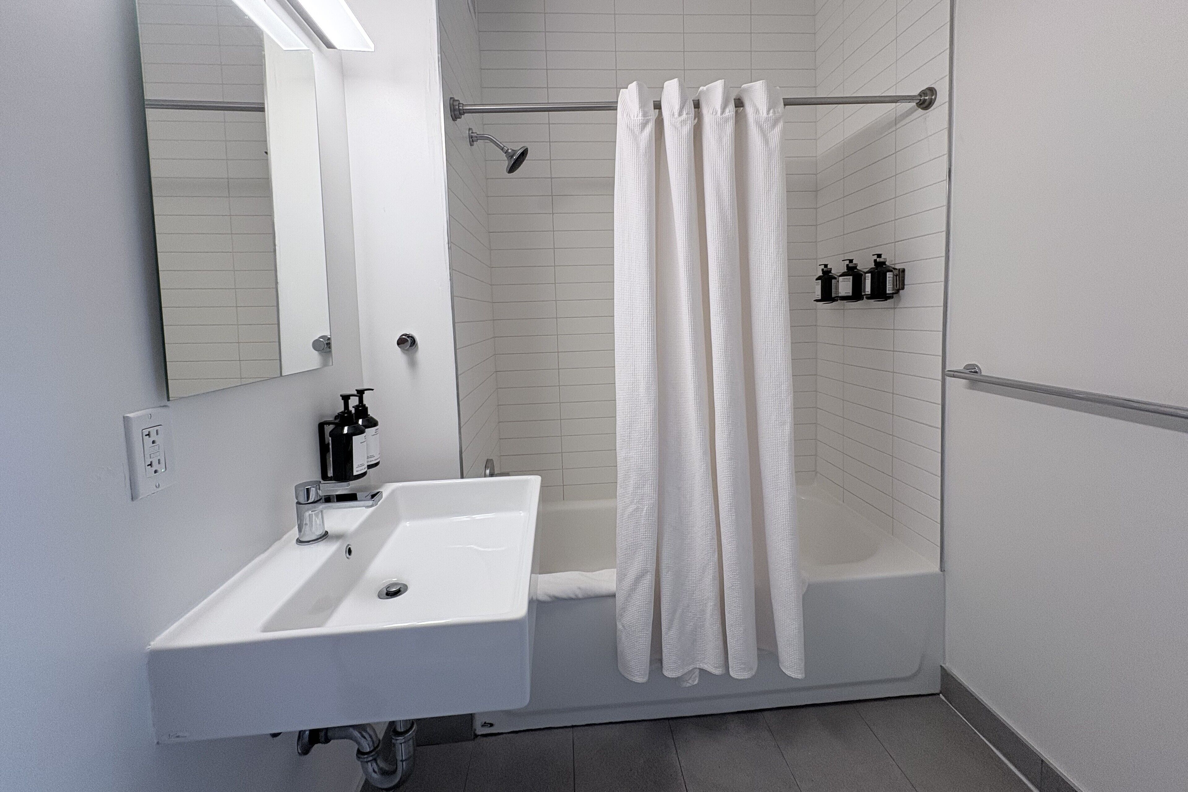 Apartment, 2 Bedrooms, City View | Bathroom | Designer toiletries, hair dryer, towels, soap
