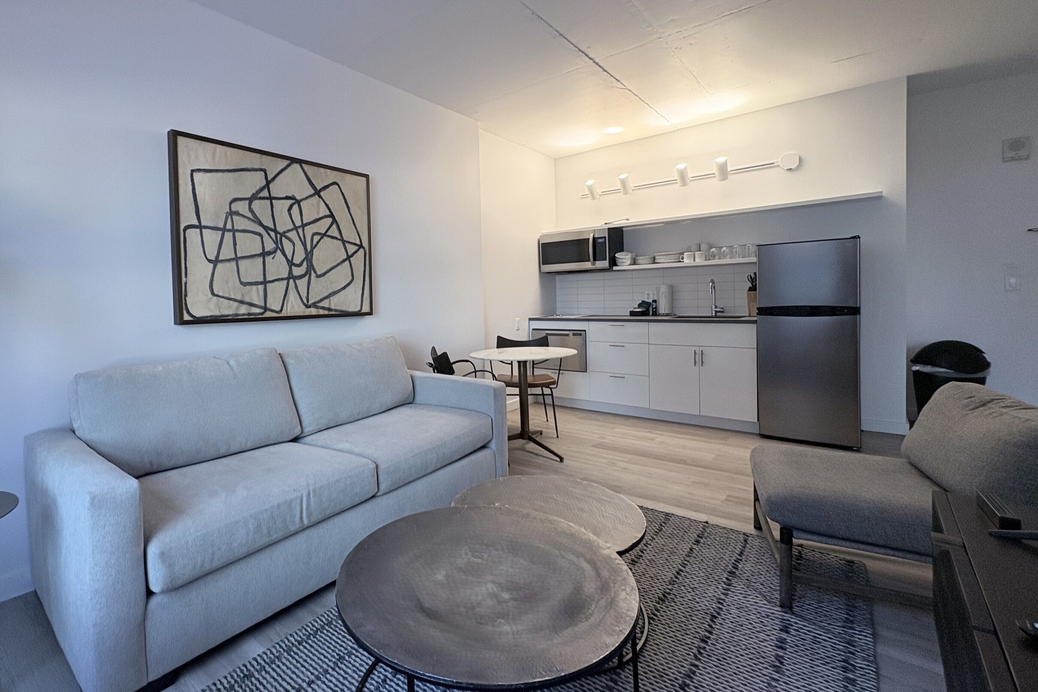Apartemen, 1 kamar tidur | Dapur kecil pribadi | Lemari es besar, microwave, mesin pencuci piring, dan ketel listrik