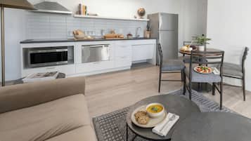 Apartment, 2 Bedrooms | Free WiFi