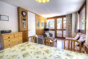 2 camere