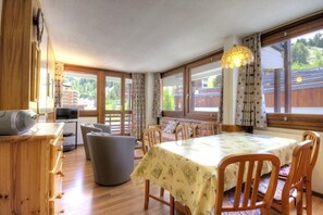 Dining - 100m from ski slopes, 3rd floor, tv, ski locker, 53m², La Plagne (La Plagne)