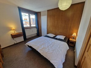 2 bedrooms - 100m from ski slopes, 1st floor, view ski slopes, tv, 45m², La Plagne (La Plagne)