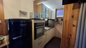 冷蔵庫、電子レンジ、オーブン、食器洗い機