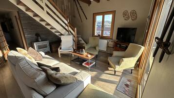 Télévision, cheminée