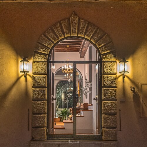 Authentic Country Family estate in the Tuscan vineyards