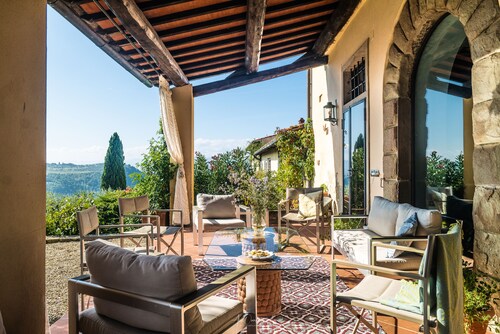 Luxury Country house in the Tuscan vineyards