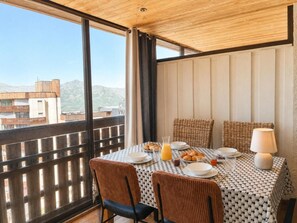 Dining - 200m from resort center, 8th floor, tv, 23m², Val Thorens (Val Thorens)