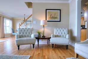 Älytelevisio, takka, työhuone