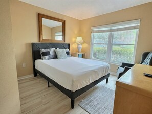 5 多间卧室、WiFi、床单