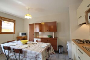 Frigorifero, lavastoviglie, macchina per tè/caffè, tostapane