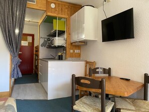 KylskÄp och mikrovÄgsugn