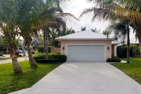 Jupiter Private vacation home