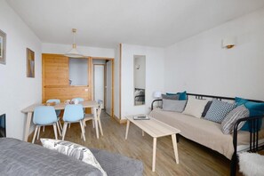 Uklassifisert bilde, 3 av 16, knapp