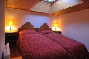 3 bedrooms, WiFi, bed sheets