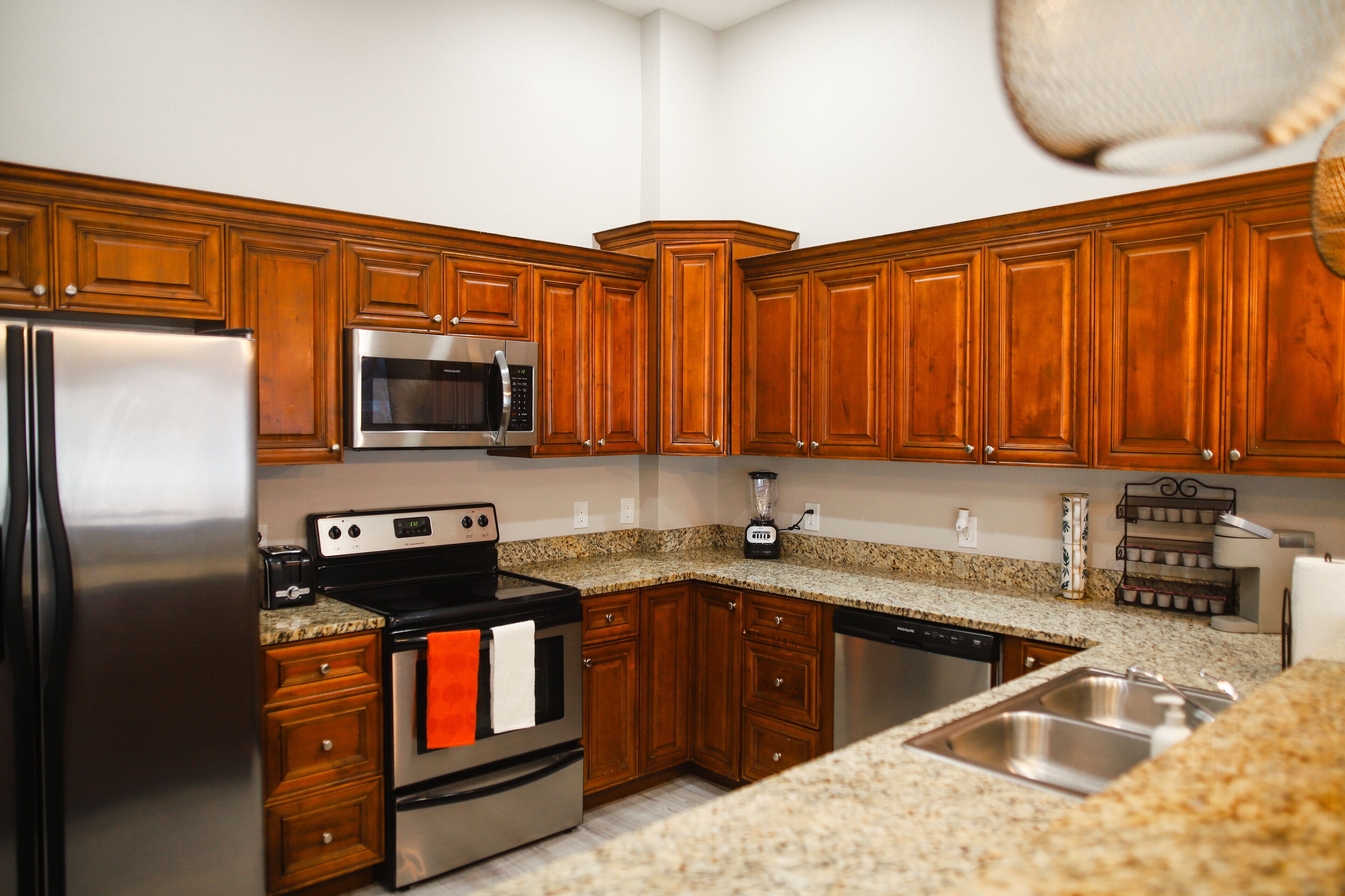 Flemens Luxury Townhouse. Minutes away from beautiful beaches 