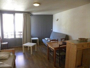 Living area - 200m from resort center, 5th floor, tv, 30m², Orcières Merlette 1850 (Orcières)