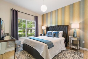 4 habitaciones, tabla de planchar con plancha y cuna de viaje 