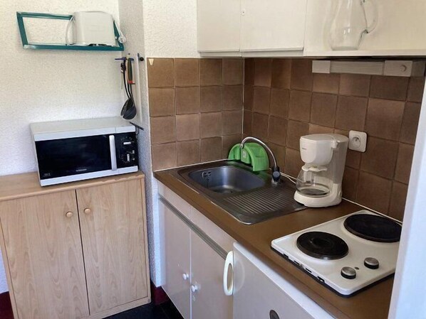 Refrigerador, microondas y lavavajillas 