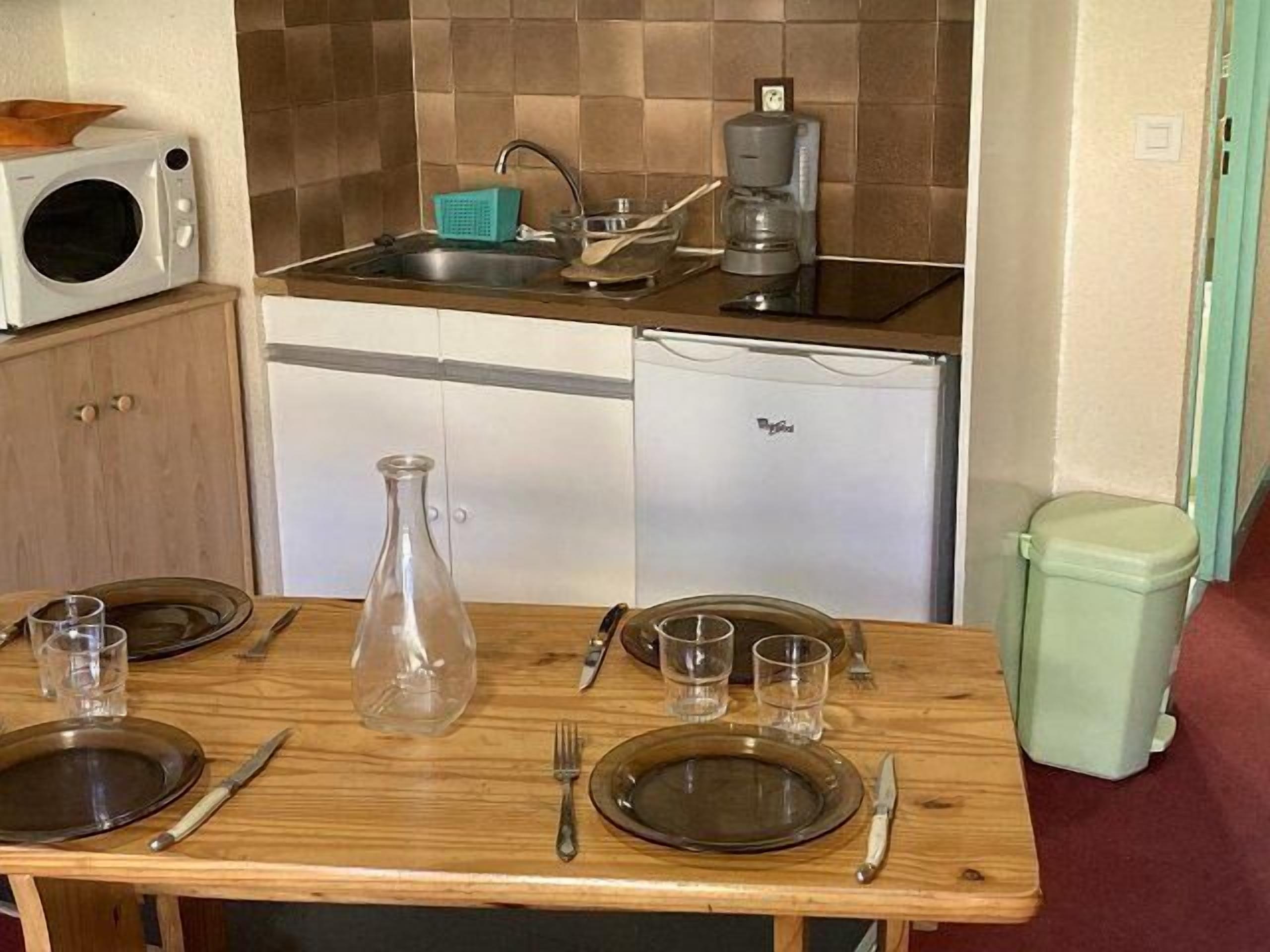 冷蔵庫、電子レンジ、食器洗い機