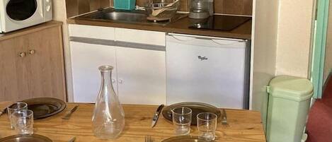 Fridge, microwave, dishwasher