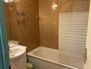 Bathtub - 200m from resort center, 4th floor, tv, 40m², Orcières Merlette 1850 (Orcières)