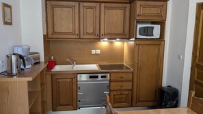 Private kitchen - 150m from shops, 2nd floor, tv, ski locker, 50m², Orcières Merlette 1850 (Orcières)